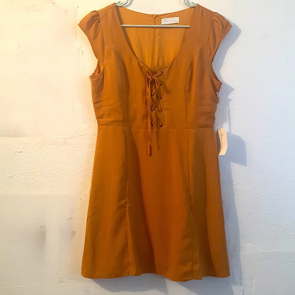 Runs a little small. Fits more like 6 to 8. Never worn. Very cute!